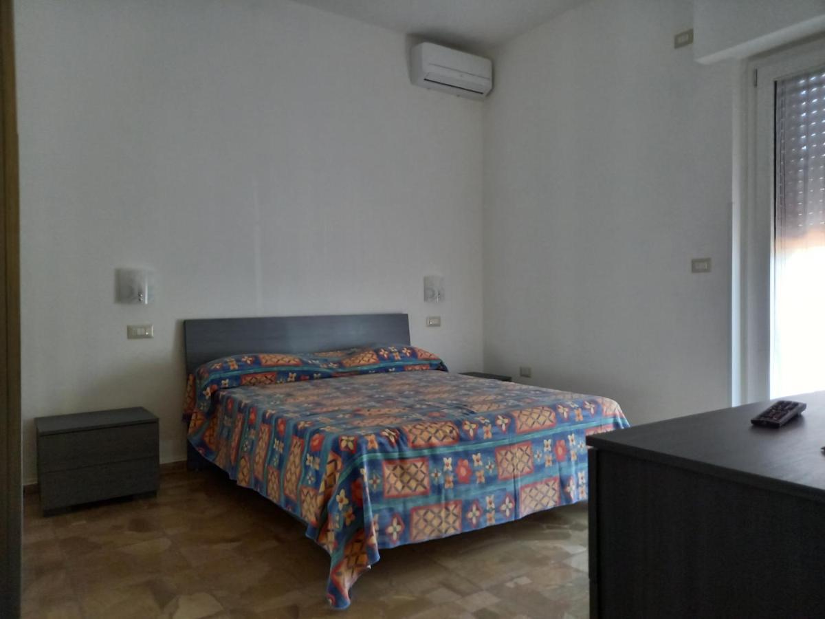 B&B La Vela Villa Rosa Di Martinsicuro Kültér fotó